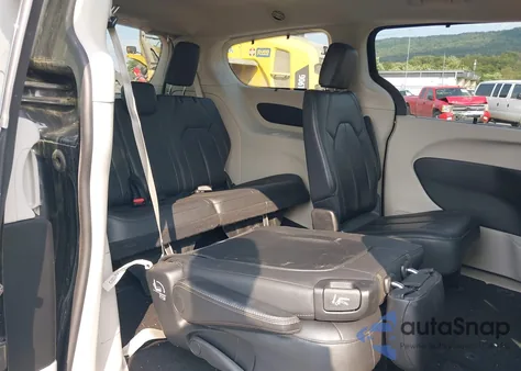 2017 Chrysler Pacifica Touring-L from USA, damaged, VIN 2C4RC1BG2HR821049